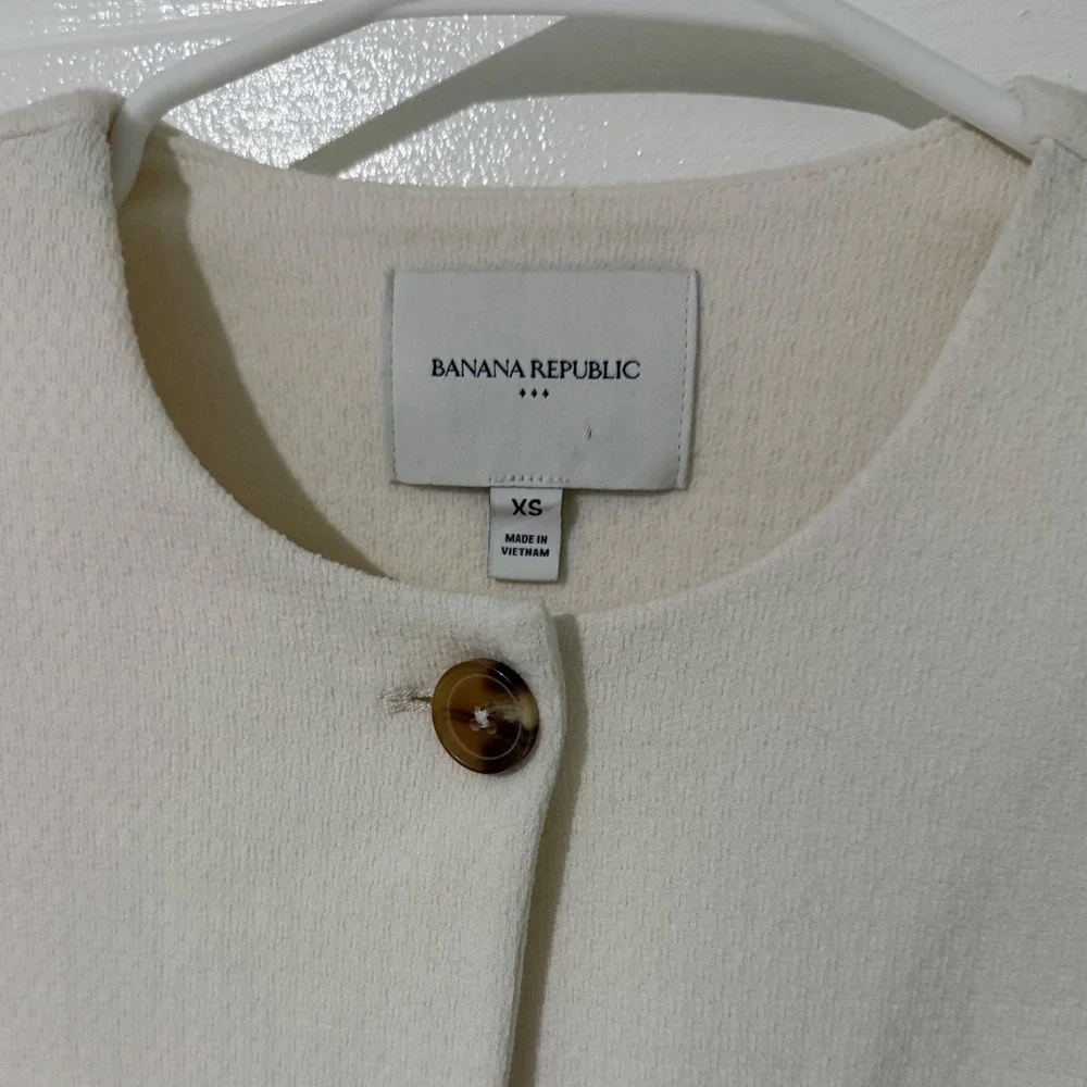Banana Republic Women XS Cream Collarless Button Front Jacket Blazer Off White